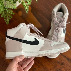 W Nike Dunk High Fossil Stone